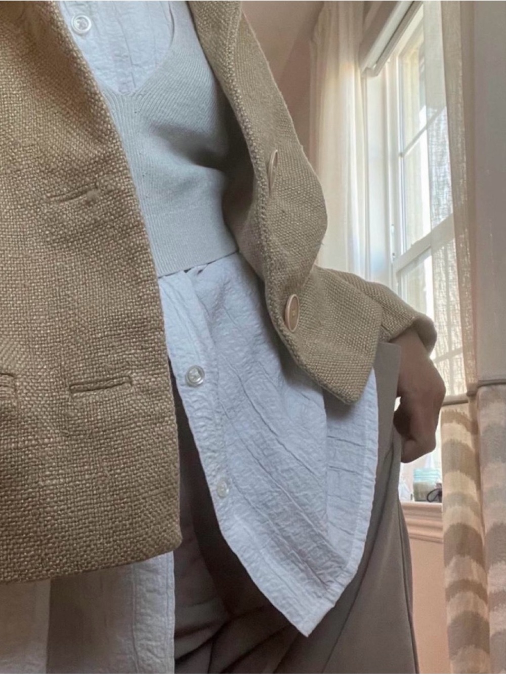 Vintage Lauren Ralph Lauren cropped 100% silk textured button-up blazer - Picture 4 of 5